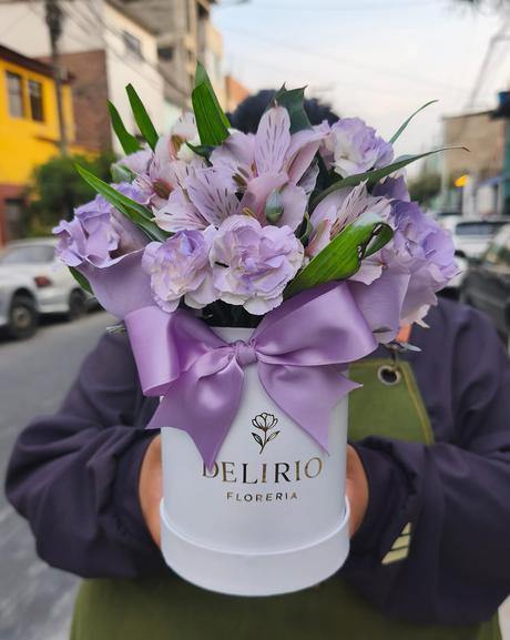 Mini Box lila - Delirio Florería