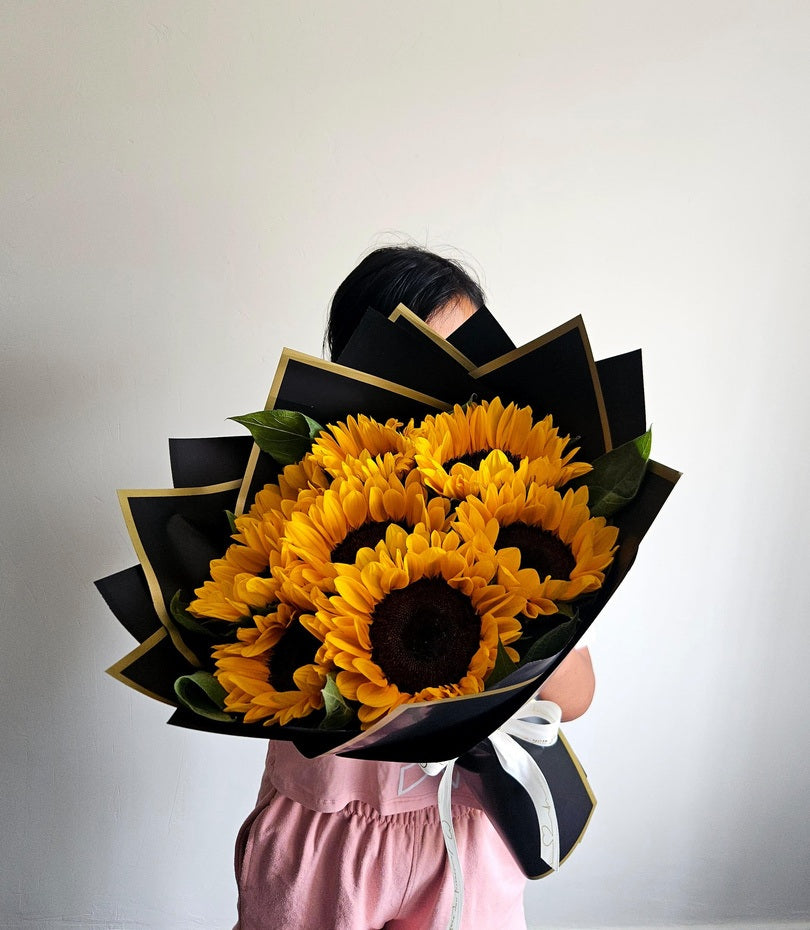 Buchón de Girasoles - DELIRIO Florería