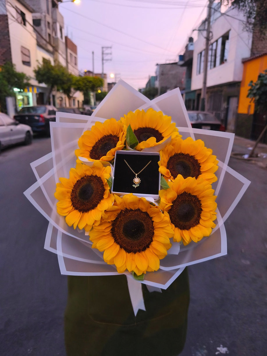 Ramo de Girasoles con Collar - DELIRIO Florería